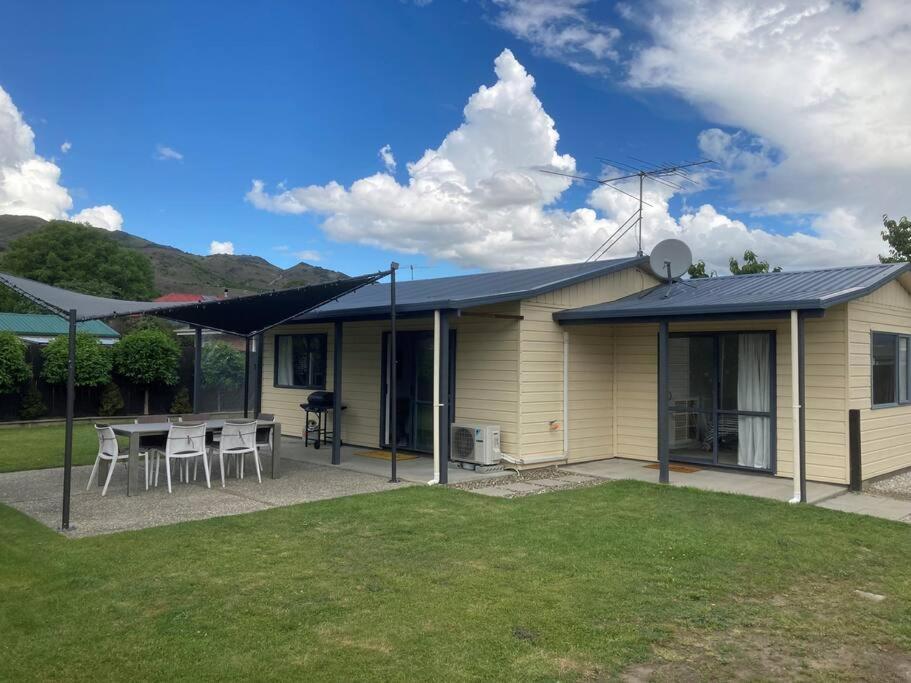 Villa Sunny Escape In Old Cromwell Esterno foto